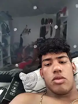 Snapshot of Lale-Adrian chatting on 01-18-26, 08:34 Lale-Adrian online show from 01-18-26, 08:34