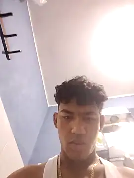 Snapshot of Lale-Adrian chatting on 02-10-26, 11:14 Lale-Adrian online show from 02-10-26, 11:14