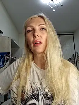 Monna online show from 04-23-26, 02:19