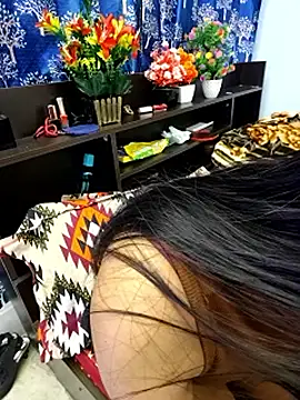 priya 26 online show from 12-15-25, 11:53