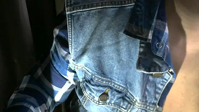 Snapshot of CharlieYeahx chatting on 10-17-25, 10:51 CharlieYeahx online show from 10-17-25, 10:51