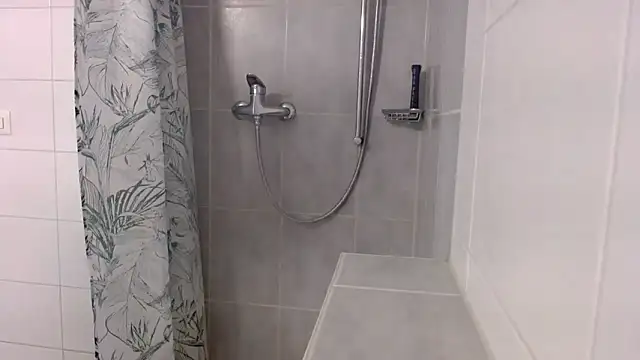 Hijuga online show from 09-17-25, 09:00