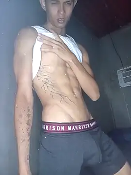 Snapshot of God_Eros_23cm chatting on 10-23-25, 04:01 God Eros 23cm online show from 10-23-25, 04:01