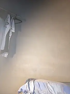 Snapshot of God_Eros_23cm chatting on 11-12-25, 01:39 God Eros 23cm online show from 11-12-25, 01:39