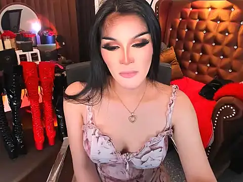 Snapshot of devongarcia chatting on 11-22-25, 03:33 devongarcia online show from 11-22-25, 03:33