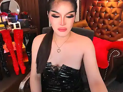 Snapshot of devongarcia chatting on 11-27-25, 12:29 devongarcia online show from 11-27-25, 12:29