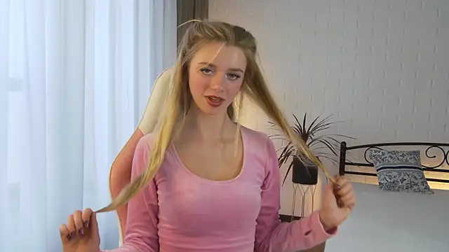 KelsiWest online show from 10-02-25, 01:40