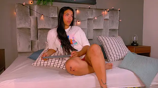 RiriiBrunette   online show from 12-16-25, 08:03