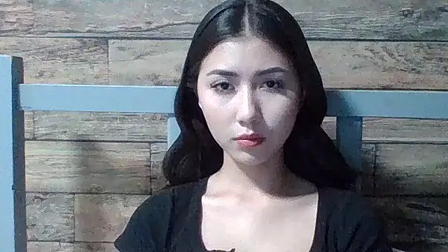 Virginia Hicks online show from 11-24-25, 05:34