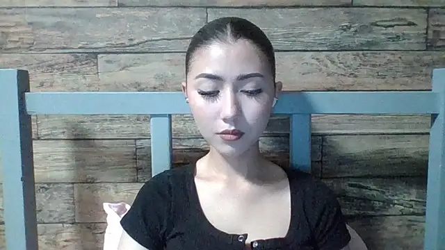 Virginia Hicks online show from 11-30-25, 08:46