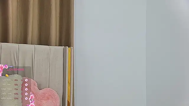 Snapshot of EmilyNovaa chatting on 02-21-26, 07:48 EmilyNovaa online show from 02-21-26, 07:48