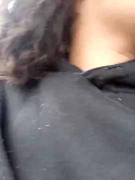 Snapshot of mia_blue01 chatting on 09-26-25, 05:50 mia blue01 online show from 09-26-25, 05:50