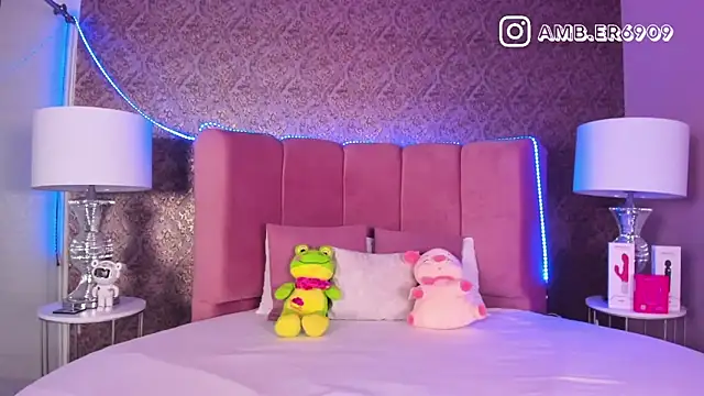 amber sparkle online show from 03-19-26, 12:42