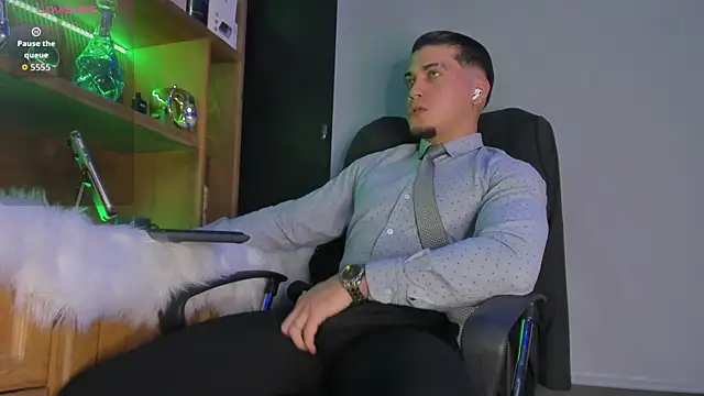 Gael williams1 online show from 09-25-25, 06:11