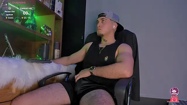 Snapshot of Gael_williams1 chatting on 11-04-25, 06:51 Gael williams1 online show from 11-04-25, 06:51