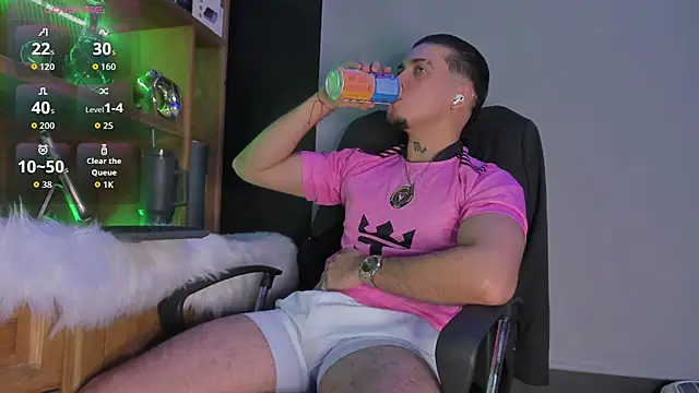 Snapshot of Gael_williams1 chatting on 11-19-25, 01:16 Gael williams1 online show from 11-19-25, 01:16