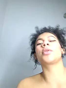 Snapshot of Yerystar chatting on 09-24-25, 05:11 Yerystar online show from 09-24-25, 05:11