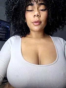 Snapshot of Yerystar chatting on 10-27-25, 09:08 Yerystar online show from 10-27-25, 09:08