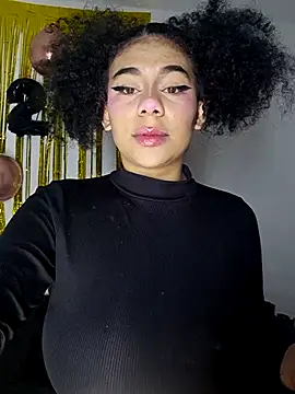 Snapshot of Yerystar chatting on 11-15-25, 08:49 Yerystar online show from 11-15-25, 08:49