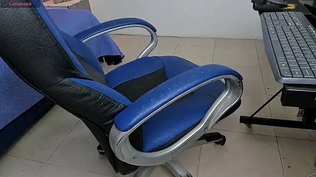 SamBlack  online show from 04-27-26, 12:41