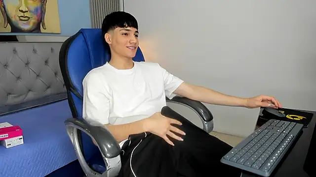 SamBlack  online show from 06-12-26, 12:37