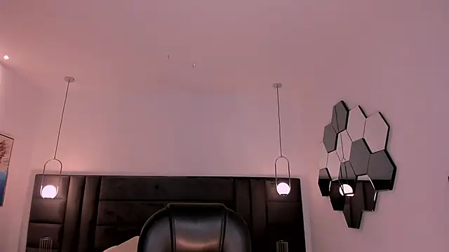 AgathaKondo  online show from 04-15-26, 08:53