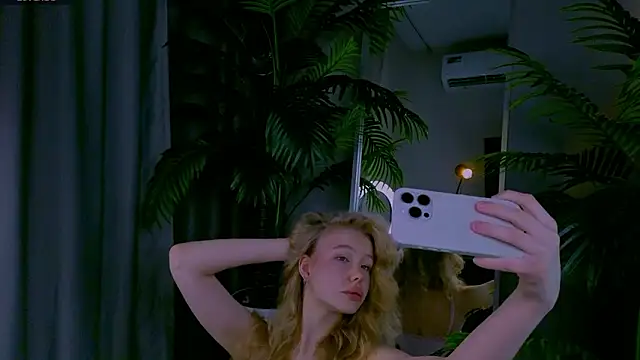 emilyshepar d online show from 03-18-26, 03:20