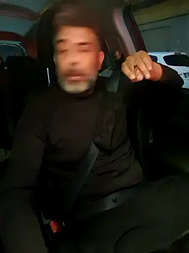 Buen Pete online show from 11-25-25, 04:51