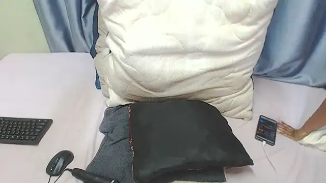 HornyEbony4u online show from 12-18-25, 02:01