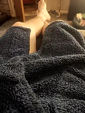 hubbyfun19 online show from 10-20-25, 04:57