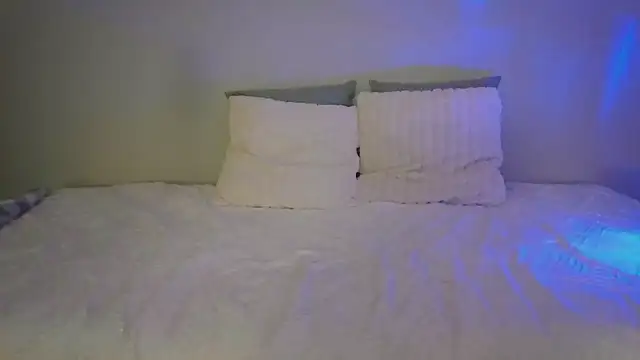 yourgurlfire online show from 10-09-25, 01:03