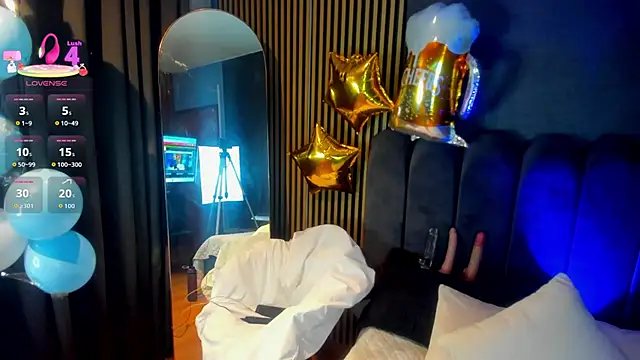 Gina 77 online show from 10-06-25, 12:02