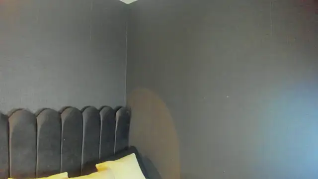 Gina 77 online show from 10-16-25, 12:17