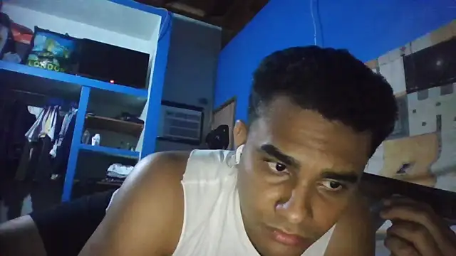 Snapshot of Edward_chubby chatting on 09-11-25, 03:17 Edward chubby online show from 09-11-25, 03:17