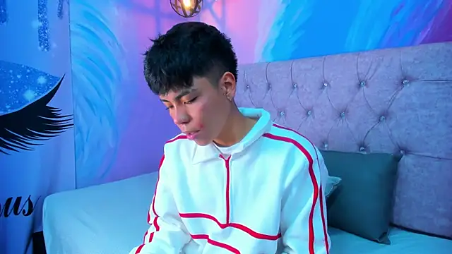 MaxiWildd online show from 04-10-26, 01:16