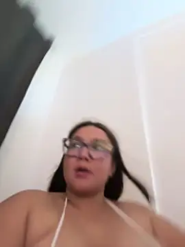 Kyleighc online show from 05-15-26, 11:56
