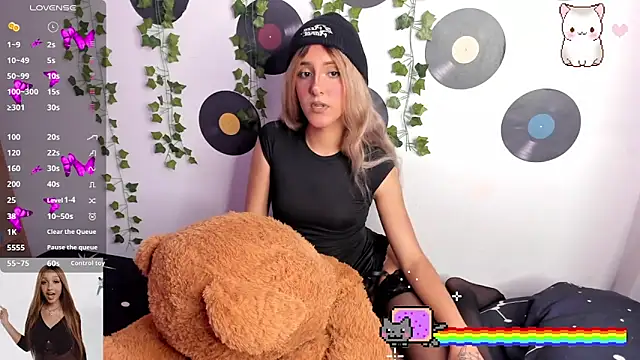 Amy Moonlight online show from 09-28-25, 10:04