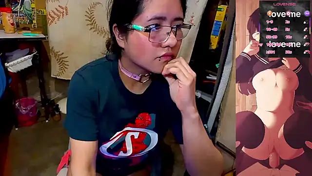 Snapshot of Ftm_Bunny chatting on 10-19-25, 11:33 Ftm Bunny online show from 10-19-25, 11:33