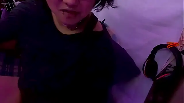 Ftm Bunny online show from 12-22-25, 10:45