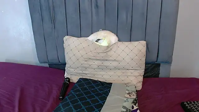 ChubbyBuddyxXx online show from 11-22-25, 07:35