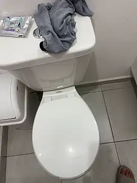 Snapshot of michael877675 chatting on 10-29-25, 01:24 michael877675 online show from 10-29-25, 01:24