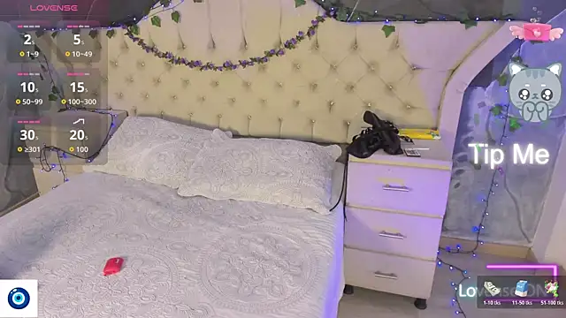 AmbarFoxx  online show from 11-14-25, 09:08