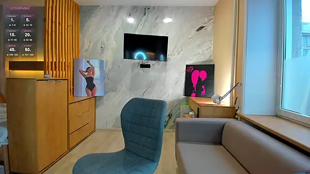 miss bubbles  online show from 09-12-25, 12:55