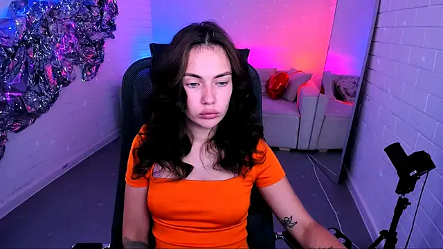 Snapshot of SeaJorji chatting on 10-14-25, 09:32 SeaJorji online show from 10-14-25, 09:32