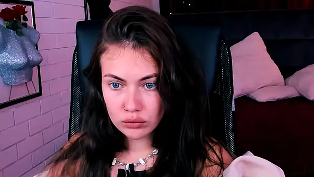 Snapshot of SeaJorji chatting on 10-15-25, 02:28 SeaJorji online show from 10-15-25, 02:28