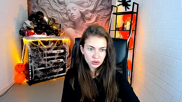 Snapshot of SeaJorji chatting on 10-19-25, 09:10 SeaJorji online show from 10-19-25, 09:10