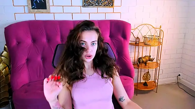 Snapshot of SeaJorji chatting on 11-09-25, 01:09 SeaJorji online show from 11-09-25, 01:09