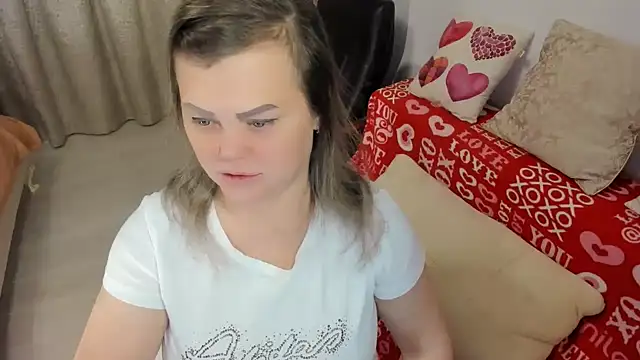 Snapshot of MildMature chatting on 12-11-24, 10:38 MildMature online show from 12-11-24, 10:38