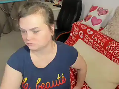 Snapshot of MildMature chatting on 12-13-24, 01:04 MildMature online show from 12-13-24, 01:04