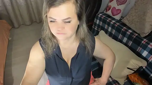 Snapshot of MildMature chatting on 01-11-25, 10:51 MildMature online show from 01-11-25, 10:51